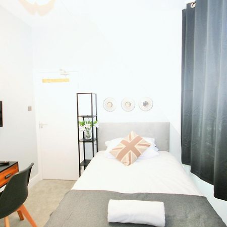 Brick Lane Guest House Лондон Екстериор снимка
